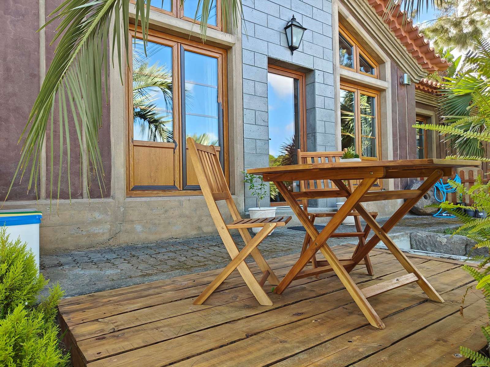 Terraço exterior da Casca de Noz